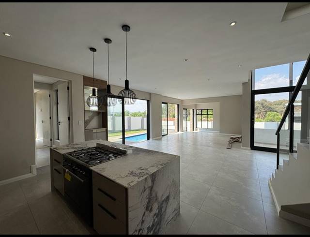 4 BEDROOM HOUSE FOR SALE IN MIDSTREAM HEIGHTS